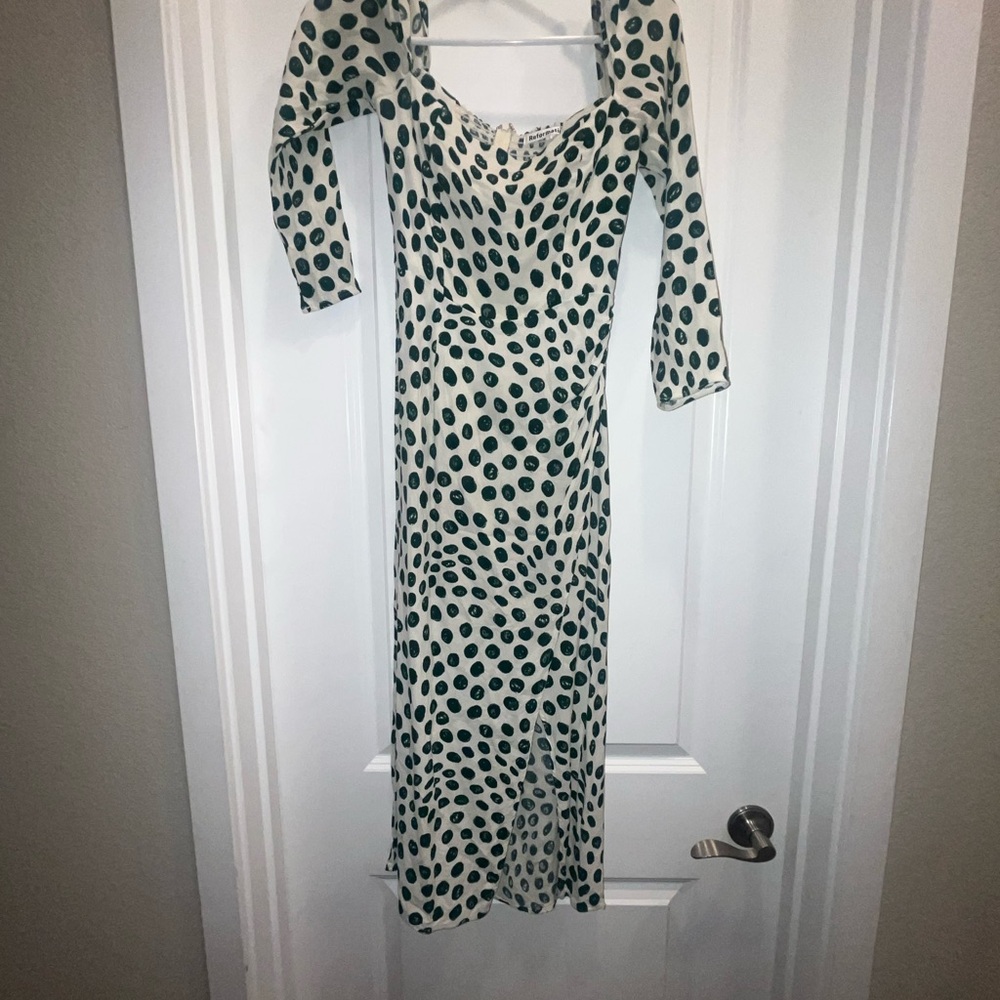 Reformation Hilda long-sleeve midi dress in Tapioca green Polka Dot - Picture 2 of 5